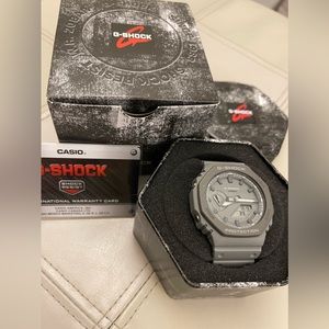 G-SHOCK GA2110ET-8A Men’s Watch
